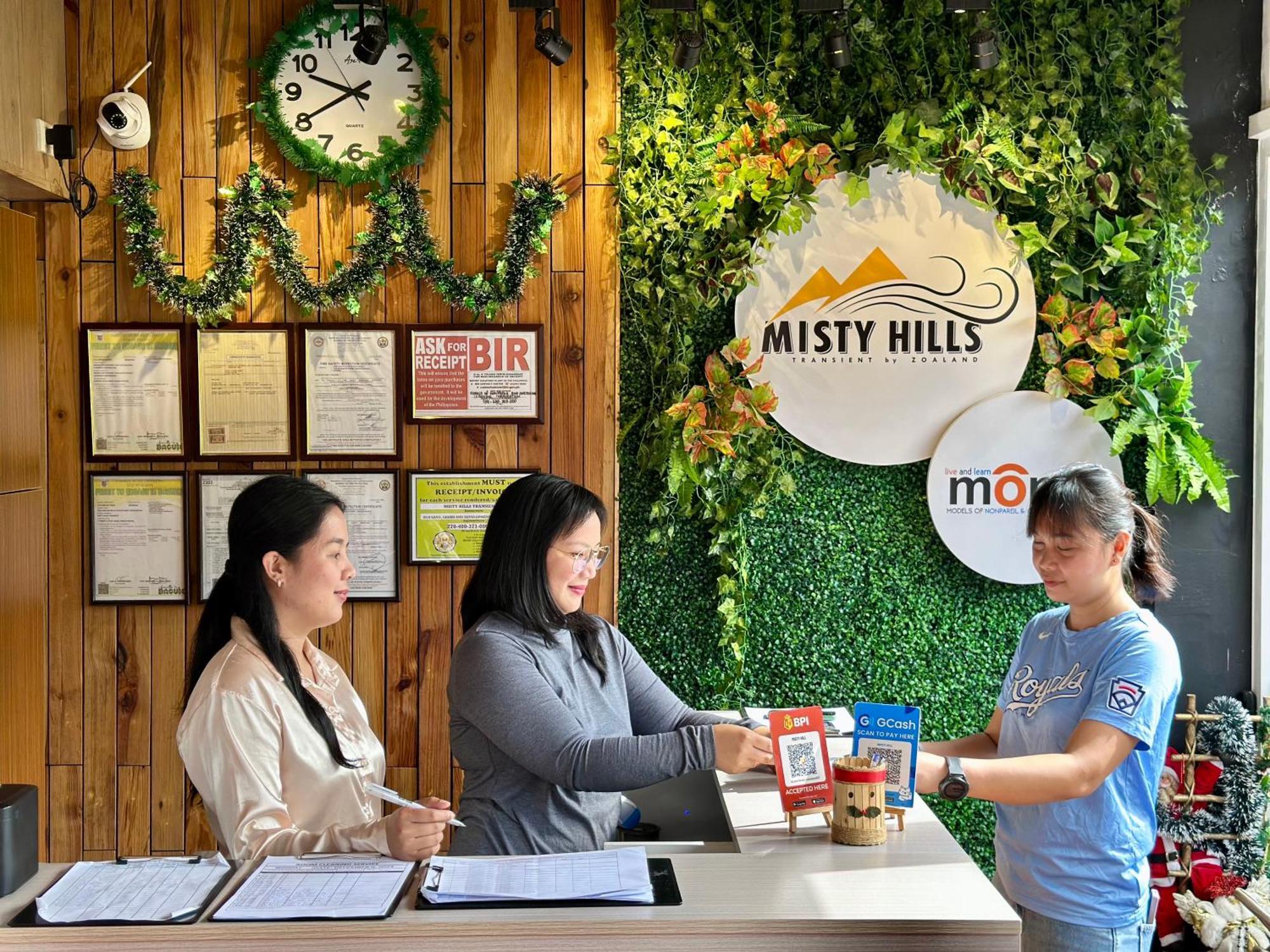 Misty Hills Aparthotel Baguio City Exteriör bild