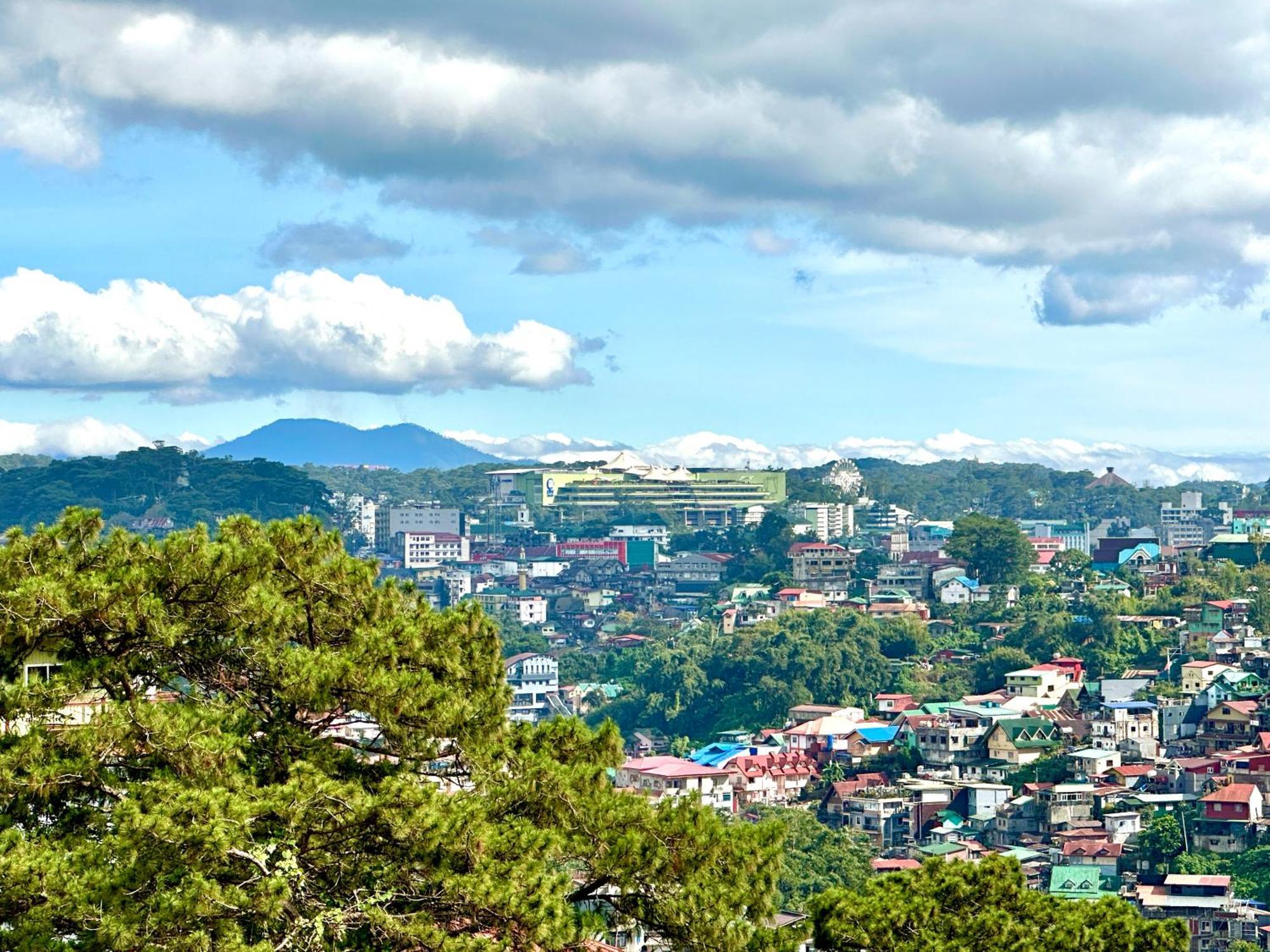 Misty Hills Aparthotel Baguio City Exteriör bild